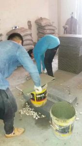 南京装修公司瓦工施工现场