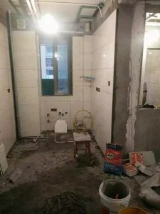 南京装修公司贴砖