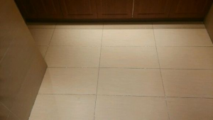 南京装修地板瓷砖缝隙