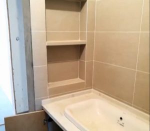 南京装修126平三室两厅卫生间壁龛