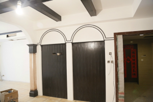 南京装修工地实拍黑擦色门