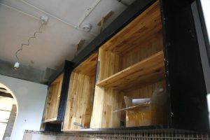 南京装修工地实拍擦色吊柜