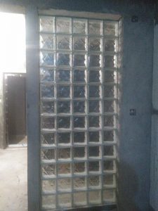 南京装修工地实拍玻璃墙装修效果