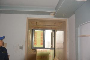 南京装修工地实拍阳台吊顶效果