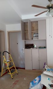 南京装修工地在线卧室柜子油漆中