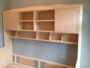 南京装修工地实拍木工制作儿童床