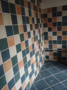 南京装修工地直播厨房铺砖