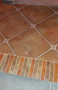 南京130平米跃层工地实拍仿古砖