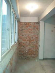 南京老房装修工地铲墙