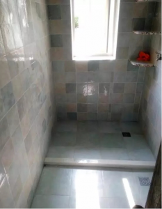 南京后宰门小区58平老房装修工地卫生间