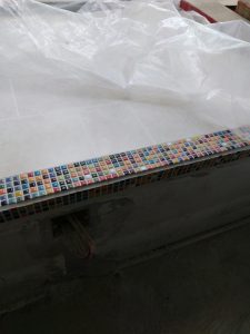 南京瓦工装修工地飘窗马赛克