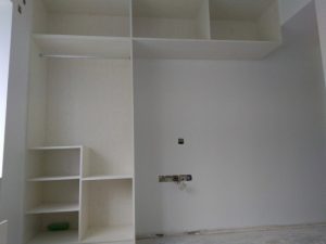 南京150平四室两厅装修工地柜子