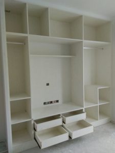 南京150平四室两厅装修工地电视柜