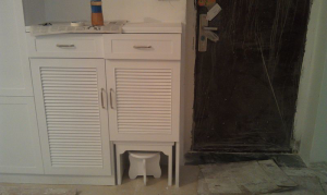 南京97平旭日上城装修木工工地鞋柜油漆