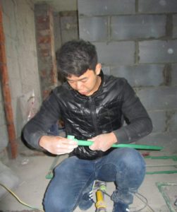 南京东城水岸122平二手房装修工地实拍水电师傅