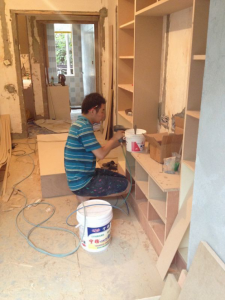 南京虎踞北路77平老房装修工地实拍木工