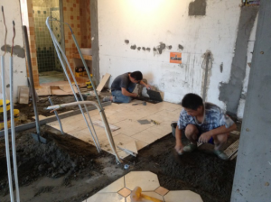 南京石城家园三室两厅瓦工装修客厅