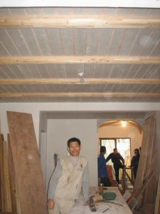 南京140平阳光聚宝山庄木工装修工地随拍客厅吊顶