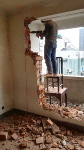 南京小杨村小区63平老房装修工地实拍拆除师傅