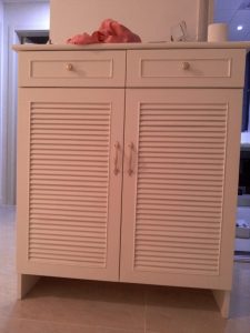 南京三室两厅97平木工装修工地直播鞋柜上漆