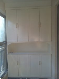 南京三室两厅97平木工装修工地直播阳台柜子