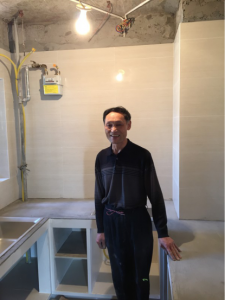 南京华富大厦117平三室一厅瓦工装修师傅