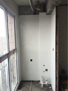 南京华富大厦117平三室一厅瓦工装修阳台