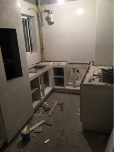 南京华富大厦117平三室一厅瓦工装修砖砌橱柜