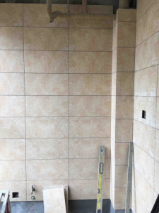 南京仙林湖新城香悦澜山花园126平瓦工装修工地