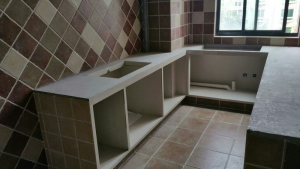 南京140平华侨城瓦工装修工地展示砖砌橱柜