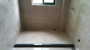 南京140平华侨城瓦工装修工地展示挡水条