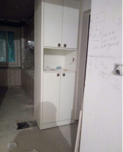 南京金地湖城艺境118平三室两厅装修工地实拍鞋柜