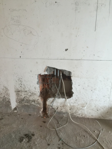 南京时代天地广场62平水电装修师傅施工