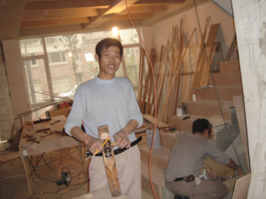 南京江宁188平自己设计装修的衣帽间温馨典雅、简洁实用木工师傅