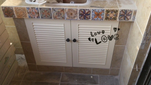 南京120平3室1厅装修油漆工地参观阳台地柜