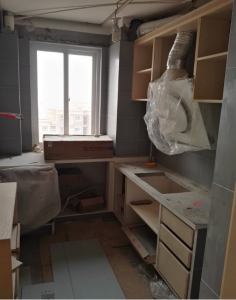 南京104平六合锦绣家园装修木工赵师傅毕业照厨房