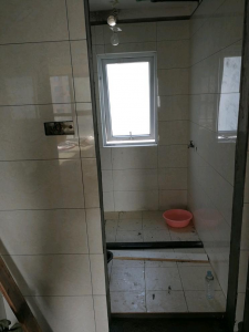 南京125平新城香悦澜山装修工地实拍卫生间挡水条