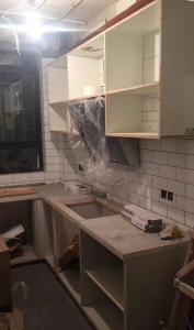 南京80平雨花西路瓦工施师傅装修厨房砖砌橱柜