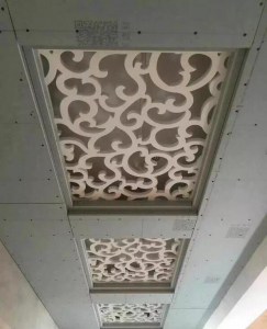 南京装修探工地之木工制作镂空吊顶