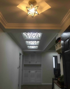 南京装修探工地之木工制作镂空花格吊顶