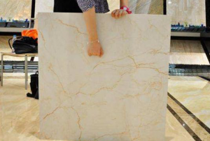 　　南京装修房子怎么挑选瓷砖，装修师傅5分钟教你学会！