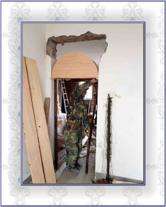 南京亚东城100平米顶跃瓦工制作门头