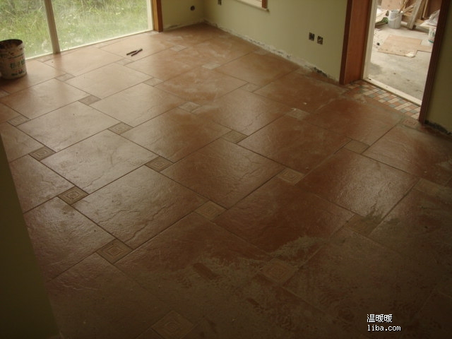 仿古砖地面