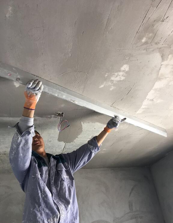 江水平装修队刮平处理