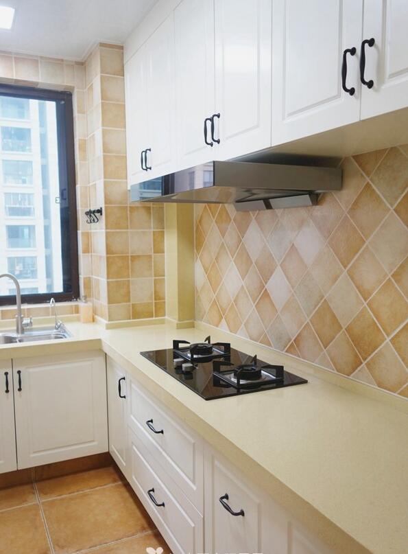 南京江水平砖砌橱柜