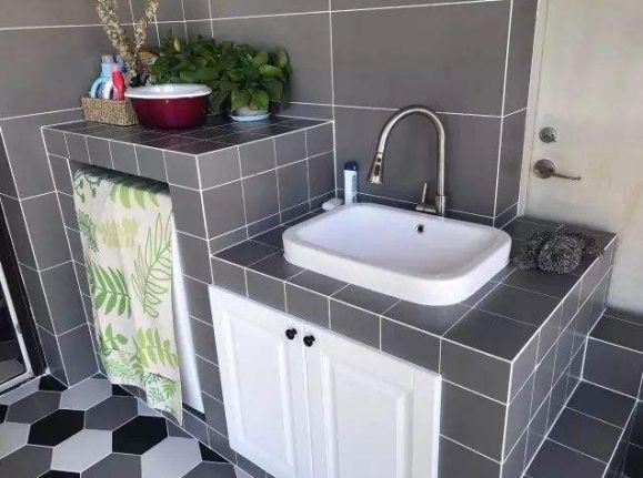 v2-9f679f6f4cef4345d7ba1e6a5946bb0e_720w