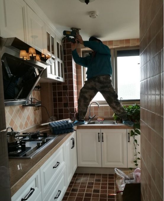 v2-1ab64bd69f2a432e4888a47c68b96d12_720w